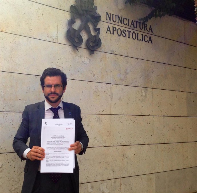 El abogado Eduardo Ranz ante la Nunciatura Apostólica