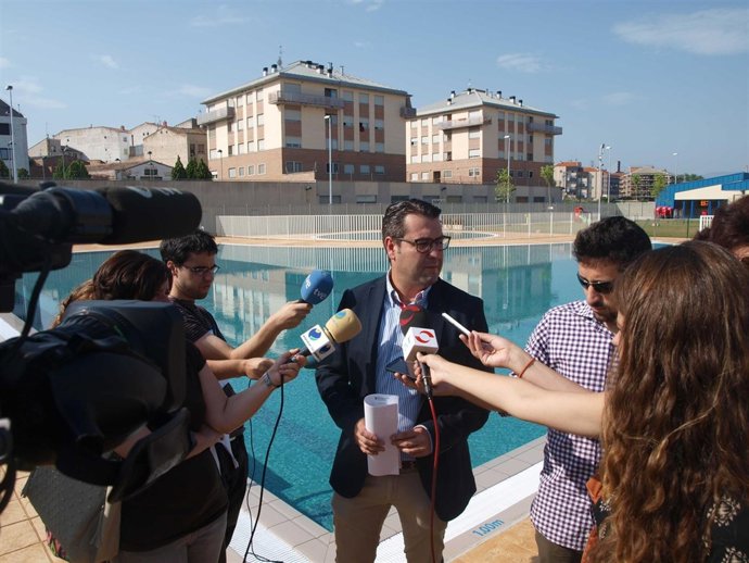 Merino comparece ante los medios