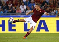 Totti: "Iker Casillas es un icono real del Real Madrid"