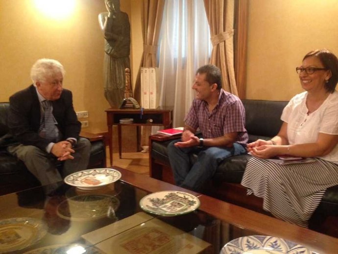 El Justicia se ha reunido este viernes con Cáritas