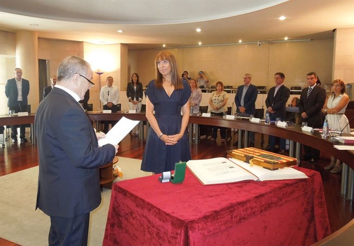 Berta Fernández ha tomado posesión este viernes de su cargo en la DPH