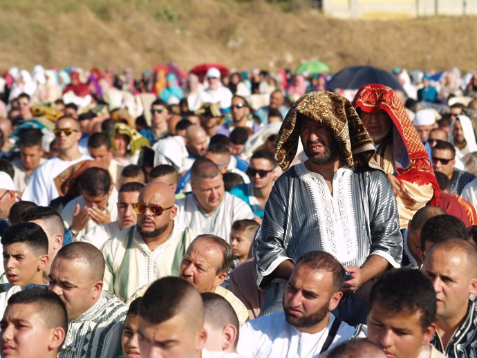 Rezo de musulmanes en Ceuta   