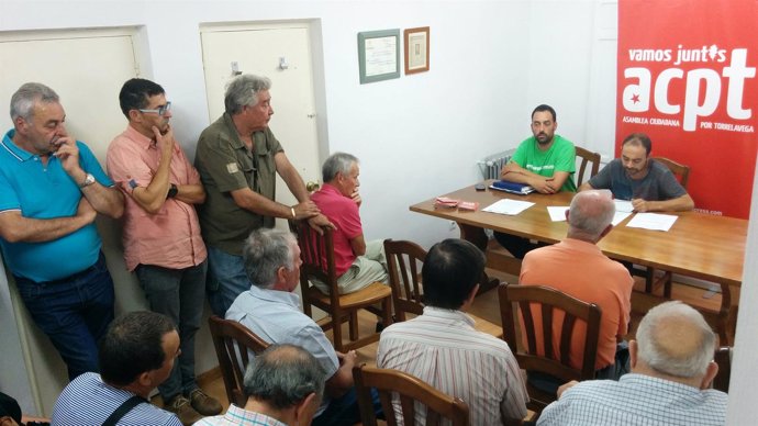 Reunión de ACPT con vecinos de Barreda