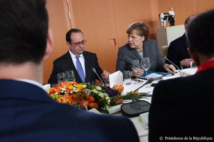 François Hollande Y Angela Merkel