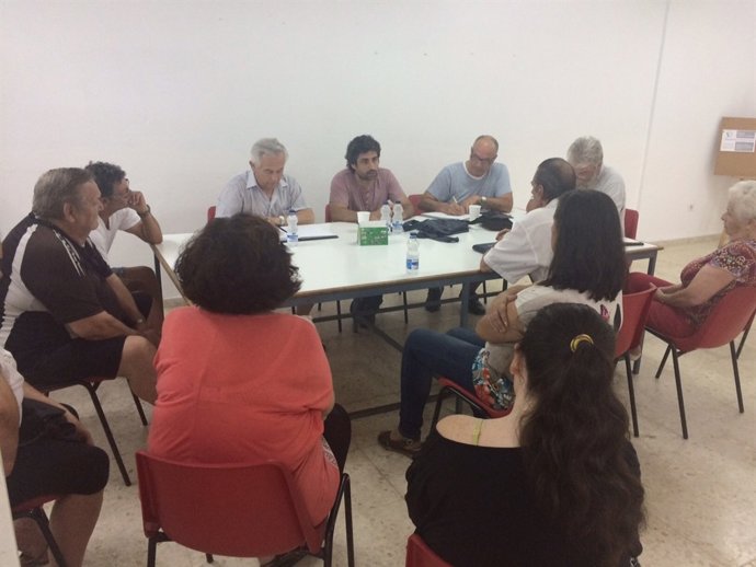 Reunión del vecinos de Barrios Ignorados con el Ayuntamiento de Córdoba