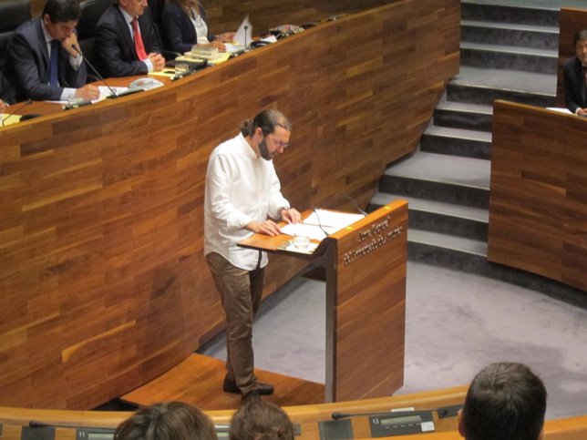 Emilio León, candidato de Podemos a la Presidencia