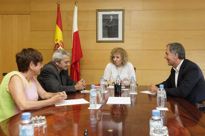 La vicepresidenta con Sánchez, Cedrún y Vidal de la Peña
