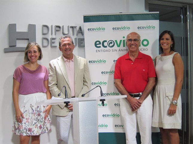 Presentan el Plan de Verano de Ecovidrio para potenciar el reciclaje. 