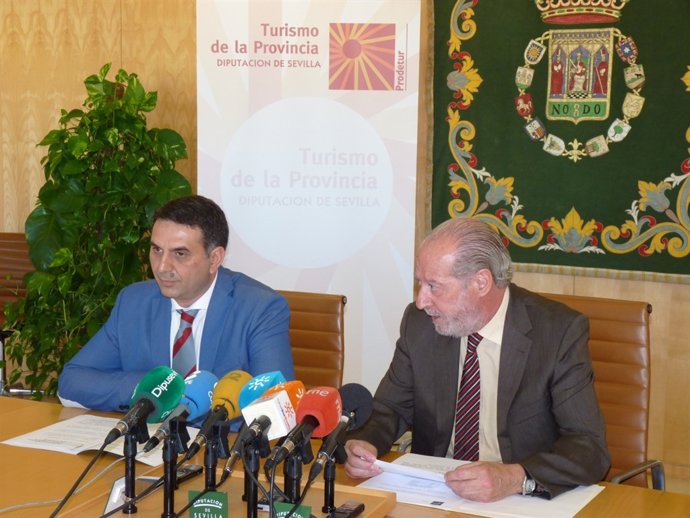 Reunión consejero Turismo y presidente Diputación