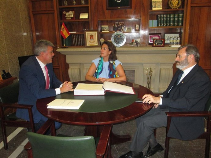 La secretaria de Estado de Turismo en su visita al Ayuntamiento 