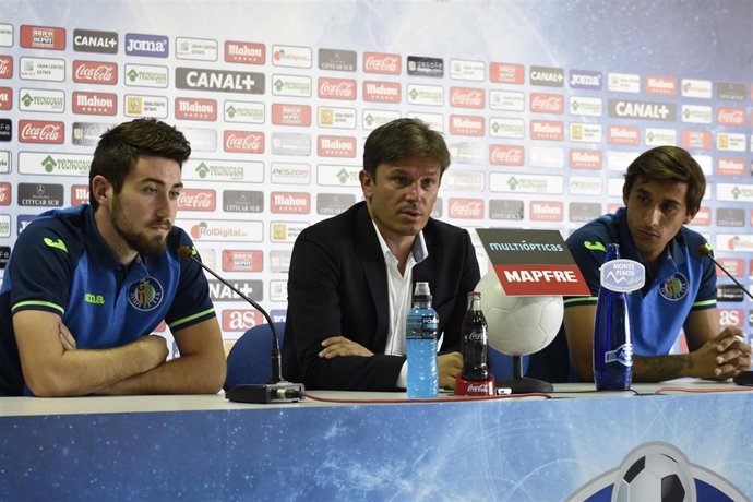 Toni Muñoz junto a Moi Gómez y Damián Suárez