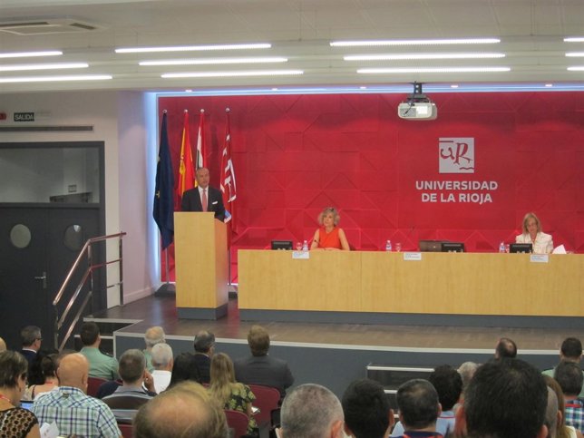 Fernández de Mesa inaugura el curso de verano sobre el Fenómeno Yihadista