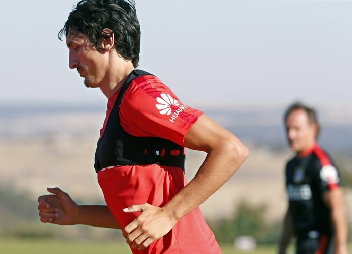Stefan Savic en su primer entrenamiento