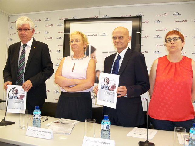 Hermida (I),  Lombardero,  García y Becerra (D)