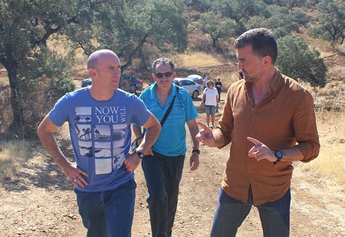 Maíllo visita la zona afectada por el incendio de El Garrobo