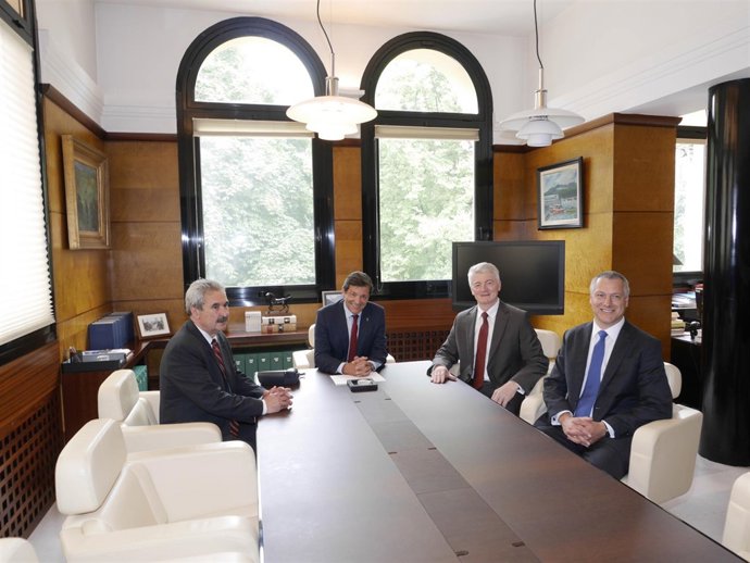 Por la izquierda, Torre, Fernández, Hiesinger y Schierenbeck