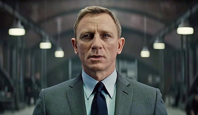 Spectre: Daniel Craig vuelve a la acción en el tráiler extendido