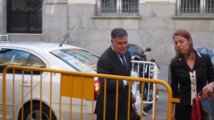 José Antonio Viera, a su llegada al Tribunal Supremo