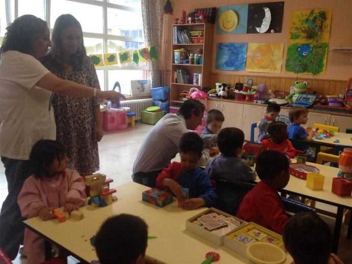 Visita a la guardería Marqués de Valterra en el Barrio Pesquero