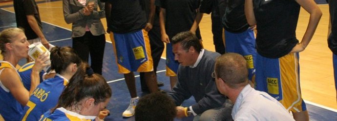 Nacho Martínez dando instrucciones