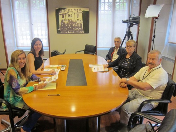 Montejo y Espiño con los representantes de Fampa en la Junta General