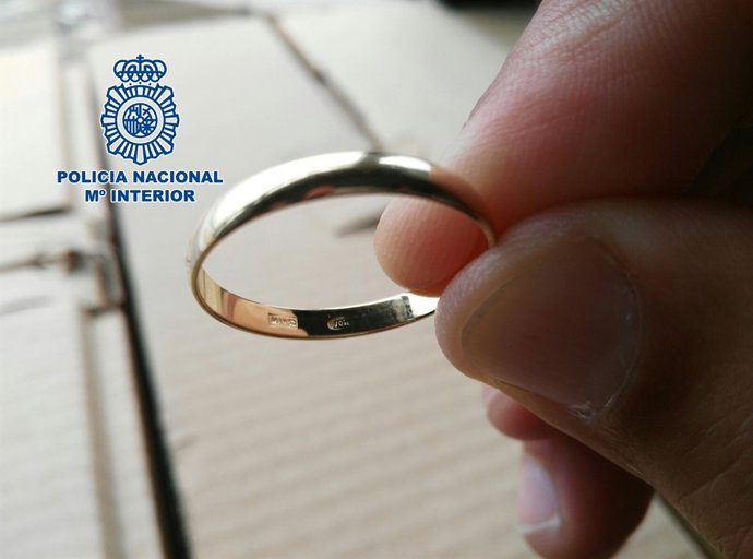 Nota De Prensa: "La Policía Nacional Detiene A Seis Personas En Canarias Por Est