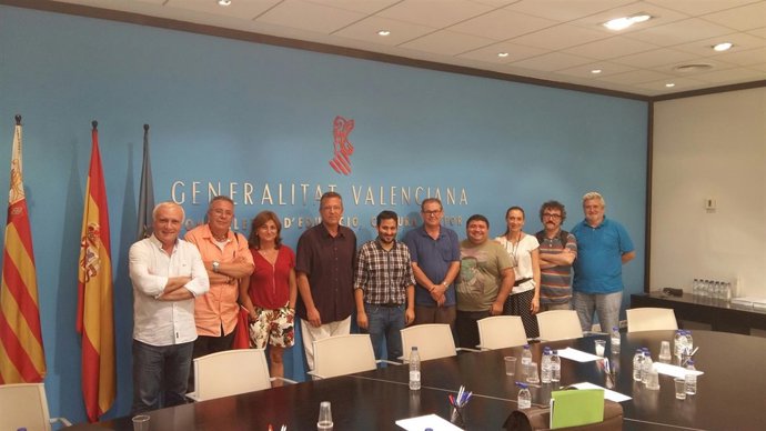 Marzà se reúen con representantes de la cultura