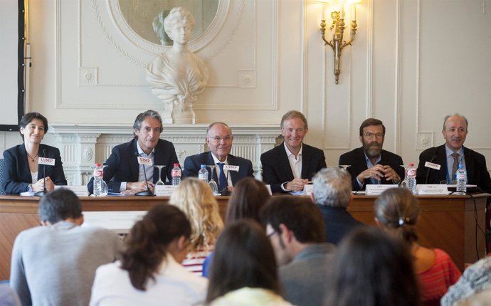 Intervención de De la Dehesa 