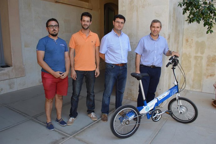 Tres Egresados De La UPCT Diseñan Un Prototipo De Bicicleta Eléctrica Para La Un