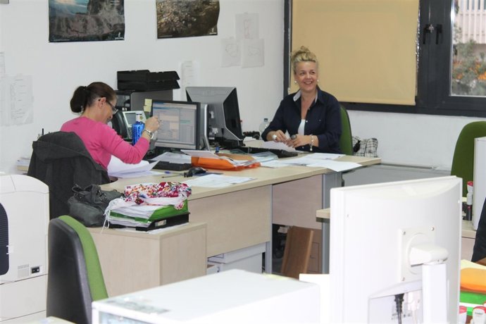 FUNCIONARIO, TRABAJO, ORDENADOR, INTERNET, FUNCIONARIADO