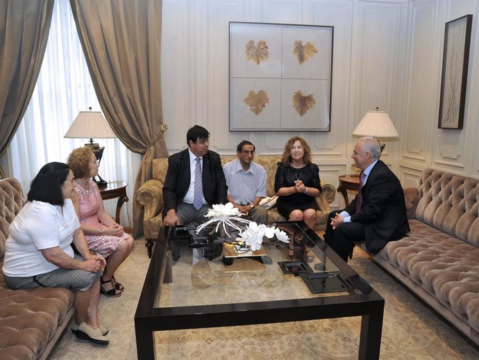 Imagen de la reunión de Ceniceros con la dirección del CERMI