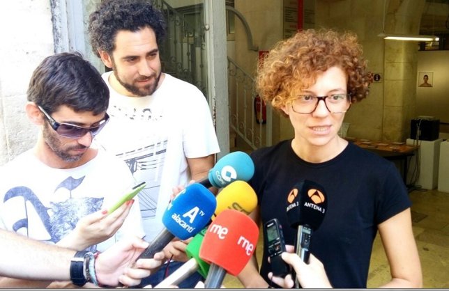 Marisol Moreno atiende a los medios