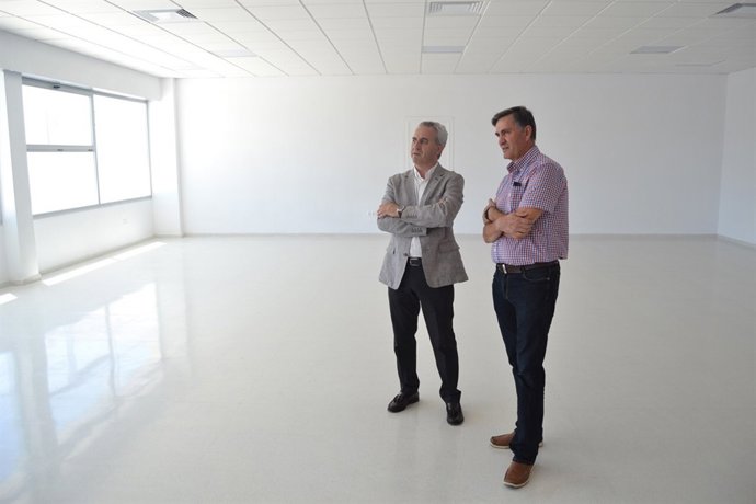 Izquierdo y Ruiz en la nueva planta