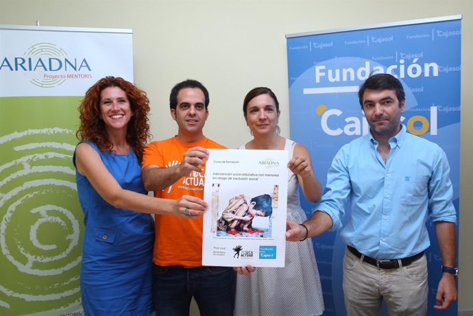 Convenio entre Fundación Cajasol y ONGD Tetoca Actuar