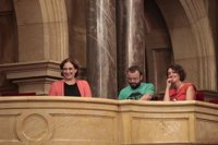 Colau dice que retira el busto de Juan Carlos I para cumplir con "la normativa vigente"