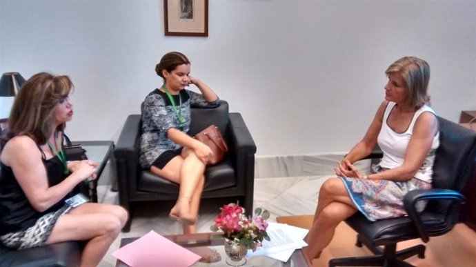 Esperanza Oña, durante la reunión