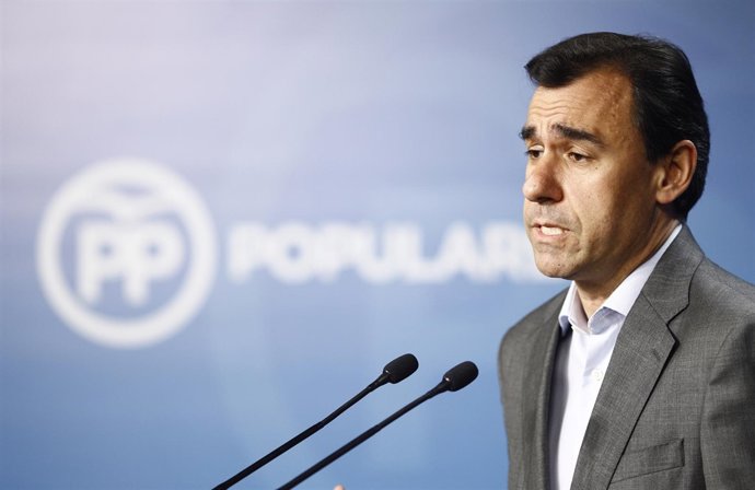 Fernando Martínez-Maíllo en la sede del PP