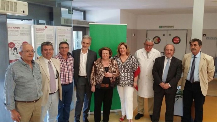 Alonso visita el Hospital Sierra de Segura