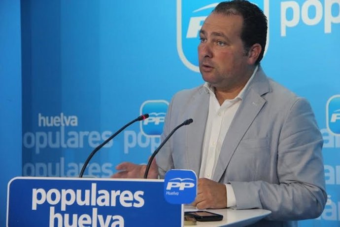 El portavoz del PP en la Diputación de Huelva, David Toscano.