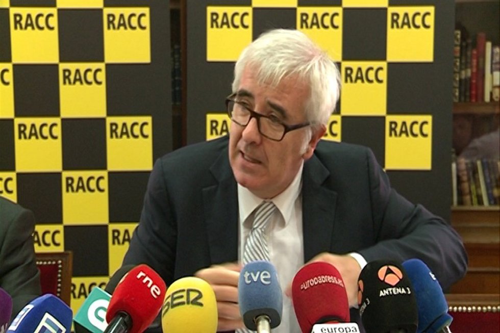 RACC propone desviar los camiones de autopistas