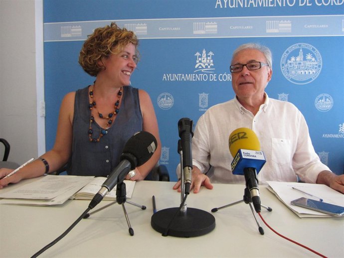 Alba Doblas y Emilio Aumente durante la rueda de prensa