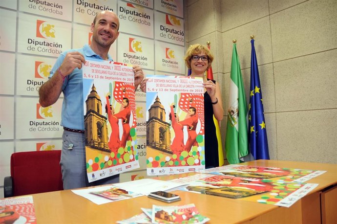 Gálvez y Ruz muestran el cartel del concurso