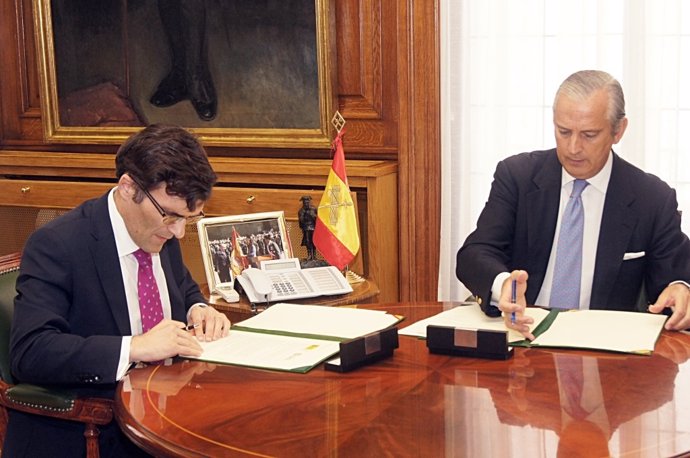 Firma acuerdo entre Fundación ONCE y Guardia Civil             