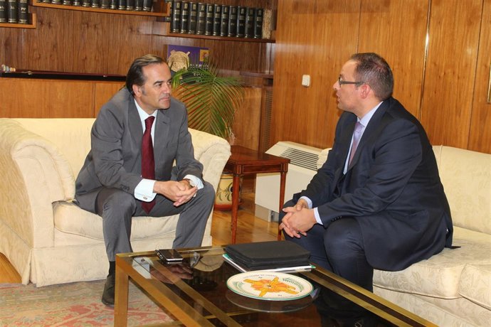 Fotografía 240715. El Delegado Del Gobierno En CLM, José Julián Gregorio, Se Reú
