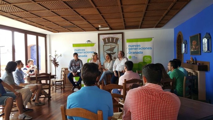 Escuela de verano de las NN.GG del PP en Almuñécar.