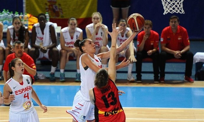 España no falla a la pelea por las medallas en el Mundial Sub 19 femenino