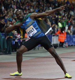 Usain Bolt regresa con fuerza en Londres