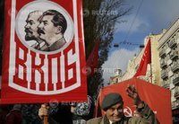 Ucrania prohíbe a los partidos comunistas presentarse a las elecciones