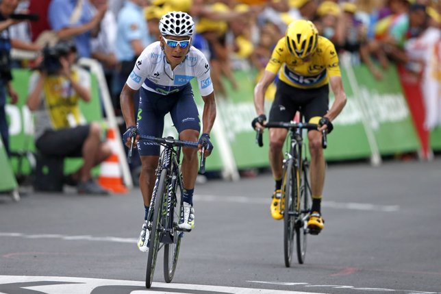 Movistar rider Nairo Quintana of Colombia and Team Sky rider Chris Froome of Bri