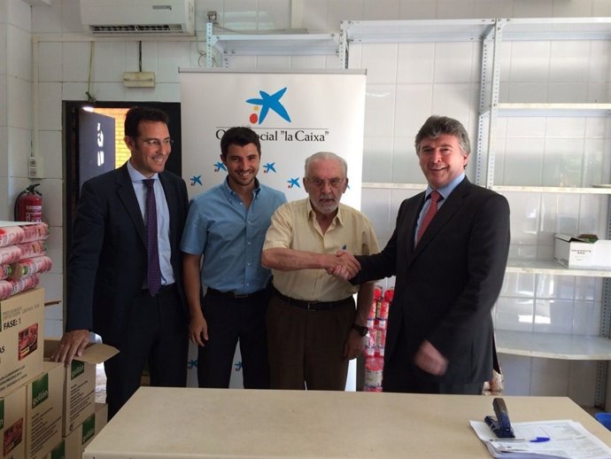 Acuerdo entre La Caixa y el Economato Social Siglo XXI